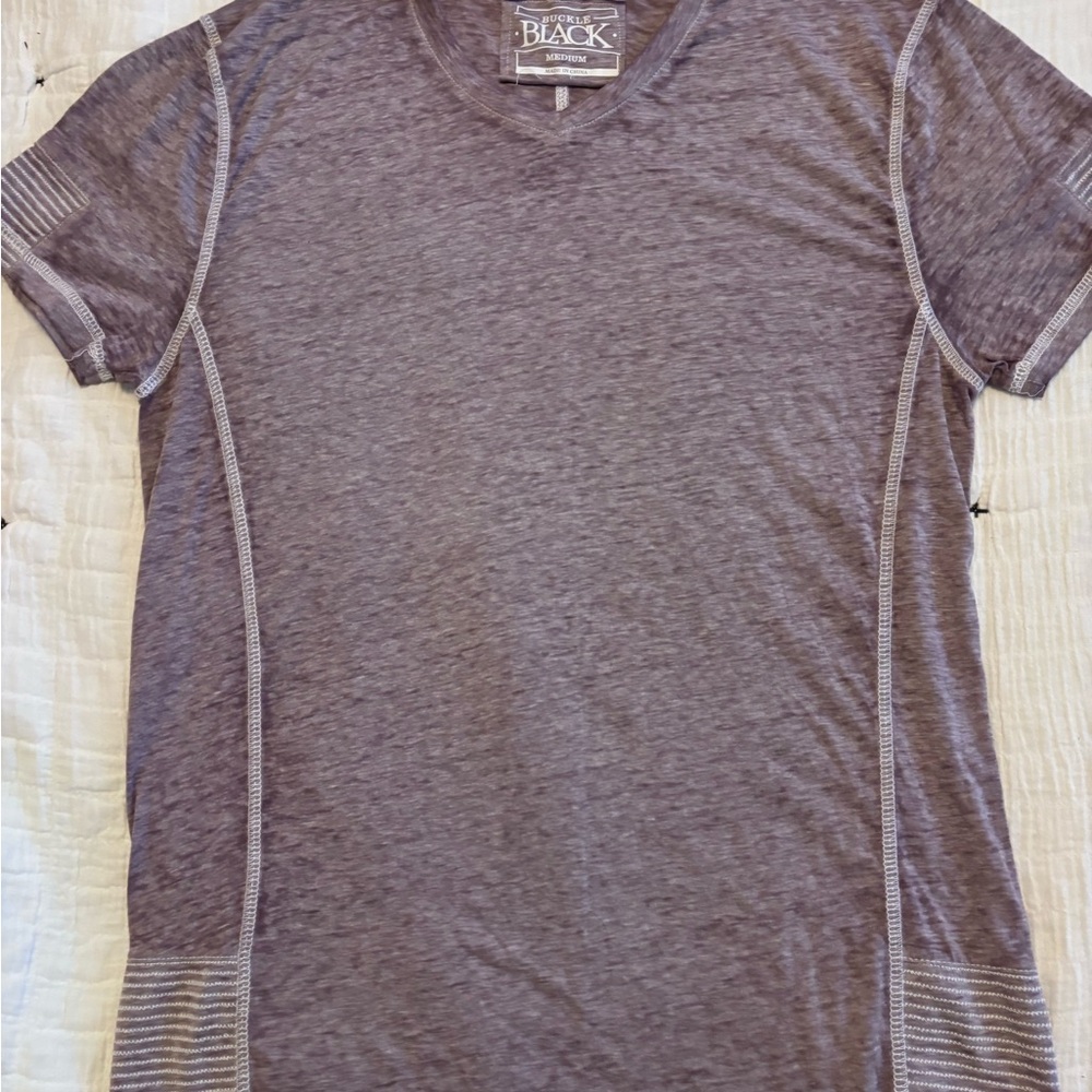 Buckle Gray Short Sleeve Tee Athletic Fit